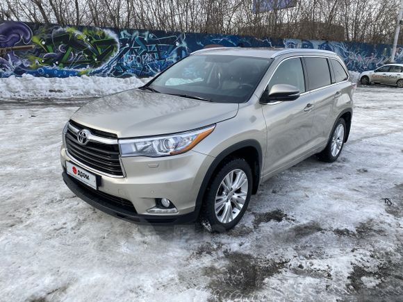 SUV   Toyota Highlander 2014 , 2300000 , 