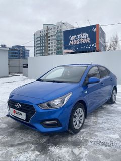 Седан Hyundai Solaris 2019 года, 1580000 рублей, Барнаул