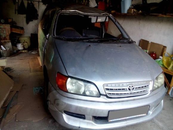    Toyota Ipsum 2001 , 100000 , 