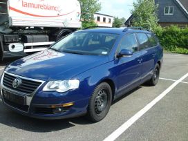 Volkswagen Passat 2009 , 700000 , 