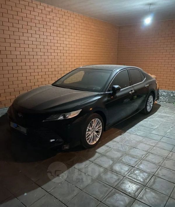  Toyota Camry 2020 , 2800000 , 