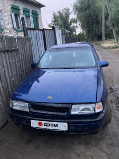 Седан Opel Vectra 1994 года, 110000 рублей, Ленинск
