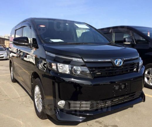    Toyota Voxy 2014 , 1125000 , -