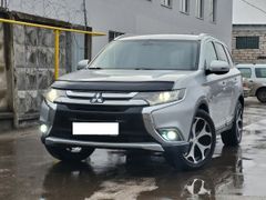 SUV или внедорожник Mitsubishi Outlander 2016 года, 2000000 рублей, Ижевск