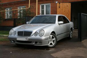  Mercedes-Benz E-Class 2001 , 425000 , 