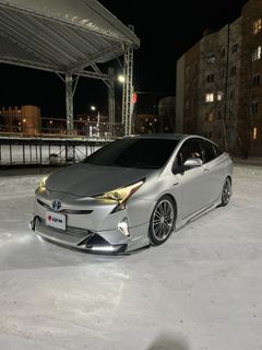 Лифтбек Toyota Prius 2016 года, 1600000 рублей, Тында