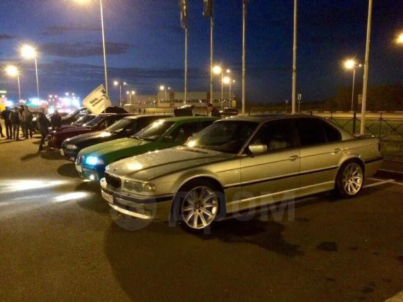  BMW 7-Series 2000 , 400000 , 