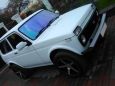 SUV    4x4 2121  2010 , 300000 , 