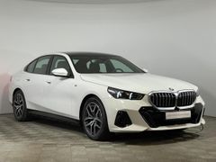 BMW 5-Series, 2023