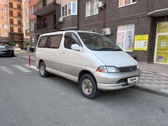 Минивэн или однообъемник Toyota Granvia 1997 года, 1000000 рублей, Краснодар