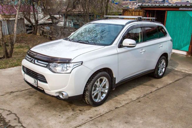 SUV   Mitsubishi Outlander 2013 , 1230000 , 