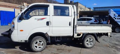 Бортовой грузовик Kia Bongo III 2011 года, 950000 рублей, Владивосток
