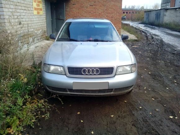  Audi A4 1995 , 190000 , 