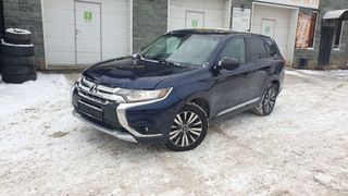 SUV или внедорожник Mitsubishi Outlander 2018 года, 2599000 рублей, Тюмень