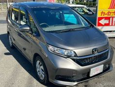 Минивэн или однообъемник Honda Freed 2019 года, 1400000 рублей, Владивосток