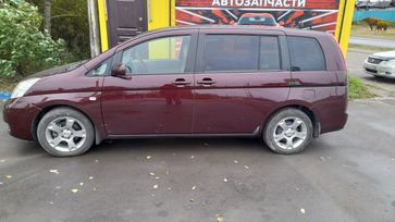    Toyota Isis 2005 , 620000 , 