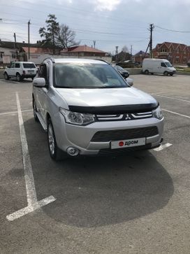 SUV   Mitsubishi Outlander 2013 , 1200000 , 