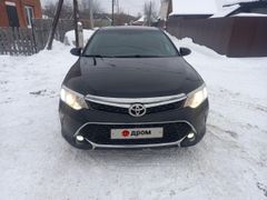 Седан Toyota Camry 2017 года, 2000000 рублей, Пермь