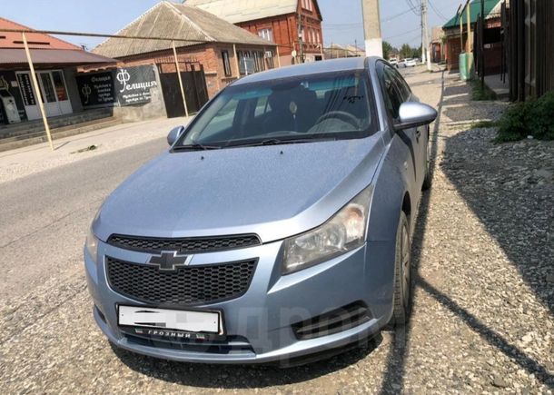  Chevrolet Cruze 2010 , 400000 , 