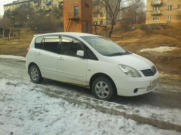    Toyota Corolla Spacio 2001 , 320000 , 