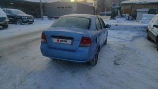 Седан Chevrolet Aveo 2004 года, 242000 рублей, Омск