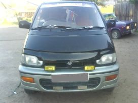    Nissan Serena 1995 , 90000 , 