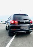 SUV   Volkswagen Tiguan 2011 , 750000 ,  