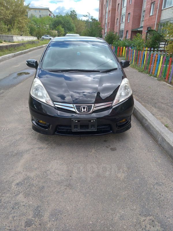  Honda Fit Shuttle 2012 , 800000 , 