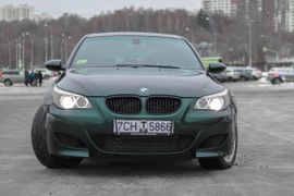 Седан BMW M5 2005 года, 2500000 рублей, Москва