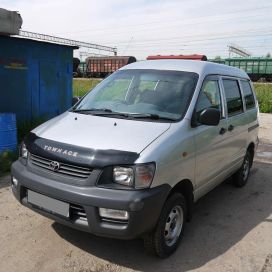    Toyota Town Ace 2003 , 330000 , 