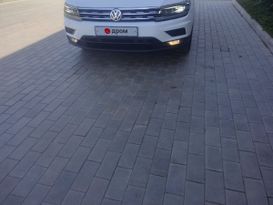 SUV   Volkswagen Tiguan 2018 , 3350000 , 