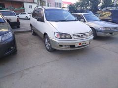 Минивэн или однообъемник Toyota Ipsum 1998 года, 480000 рублей, Якутск