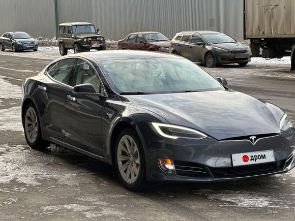  Tesla Model S 2017 , 3250000 , 