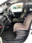    Toyota Voxy 2011 , 1130000 , 