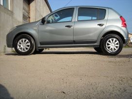  Renault Sandero 2011 , 400000 , 