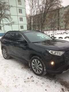 SUV или внедорожник Toyota RAV4 2021 года, 4050000 рублей, Брянск