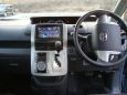    Toyota Voxy 2009 , 845000 , 