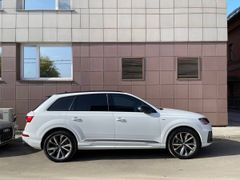 SUV или внедорожник Audi Q7 2020 года, 10500000 рублей, Иркутск