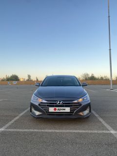 Седан Hyundai Elantra 2019 года, 1730000 рублей, Краснодар