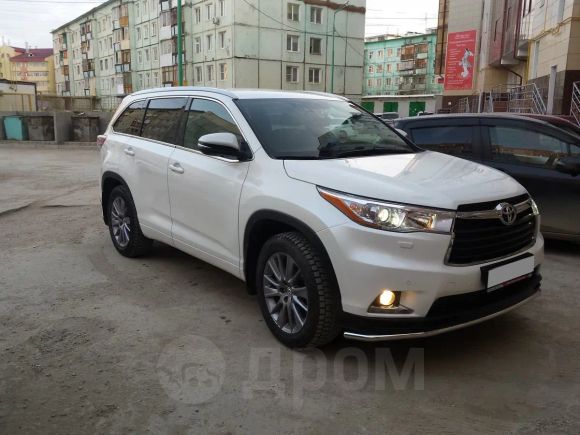 SUV   Toyota Highlander 2014 , 2200000 , 