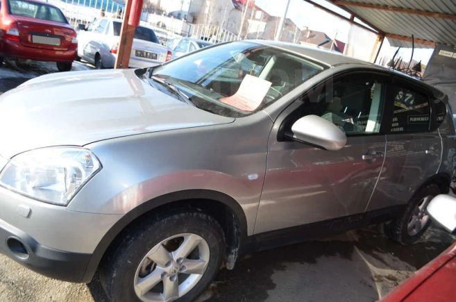 SUV   Nissan Qashqai 2010 , 555000 , 