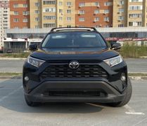 SUV или внедорожник Toyota RAV4 2018 года, 3260000 рублей, Тюмень