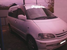    Nissan Serena 1999 , 180000 , 