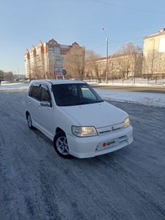 Хэтчбек Nissan Cube 2001 года, 265000 рублей, Барнаул