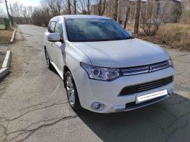 SUV   Mitsubishi Outlander 2014 , 2150000 , 