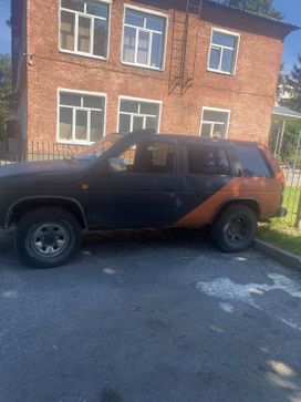 SUV   Nissan Terrano 1989 , 250000 , 