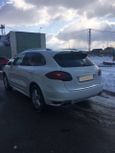 SUV   Porsche Cayenne 2012 , 3300000 , 