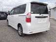    Toyota Noah 2009 , 690000 , 