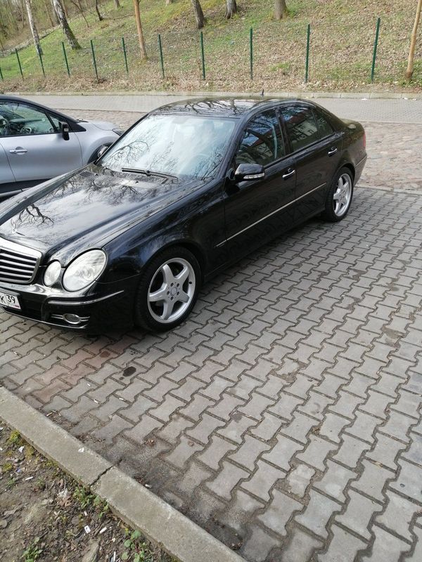  Mercedes-Benz E-Class 2007 , 690000 , 