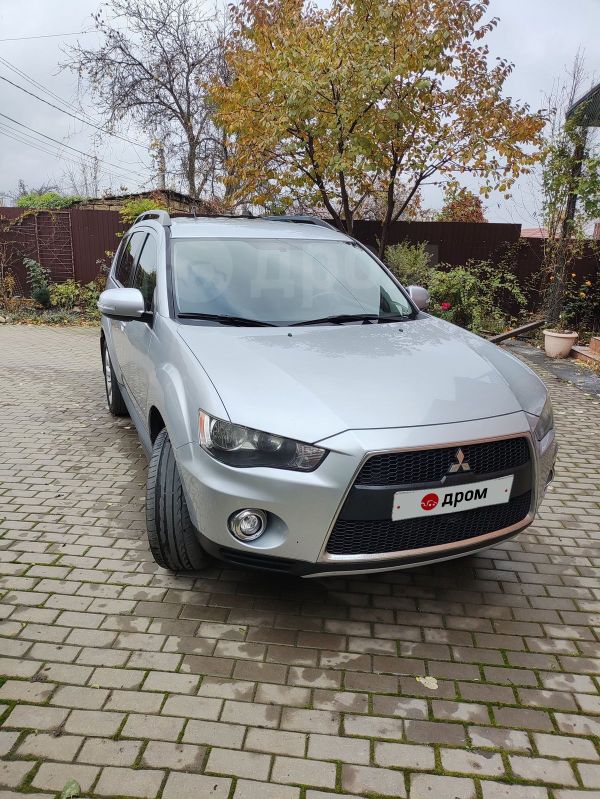 SUV   Mitsubishi Outlander 2011 , 900000 , --